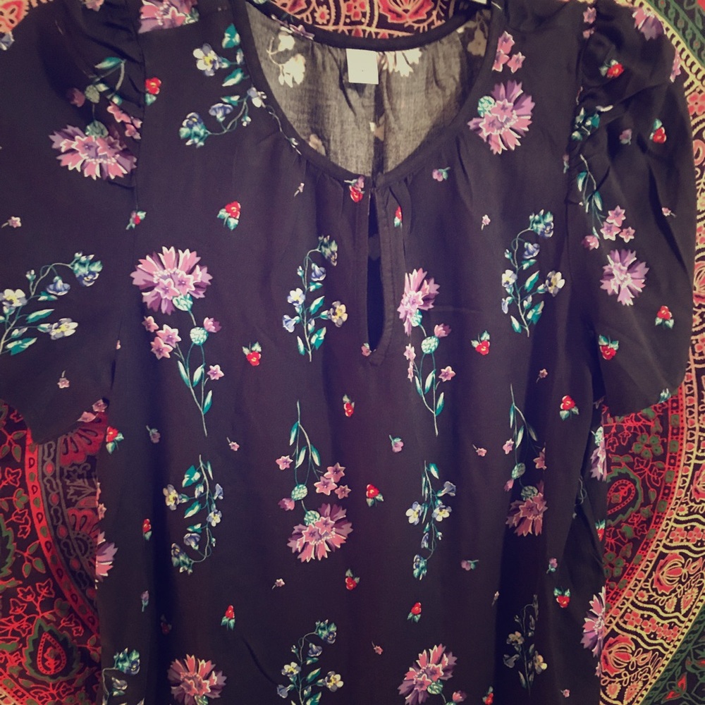 Old navy black floral top